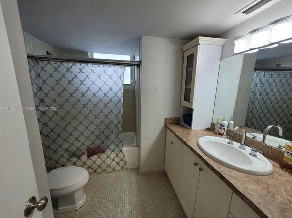 1401 NE Miami Gardens Dr 993, Miami FL 33179