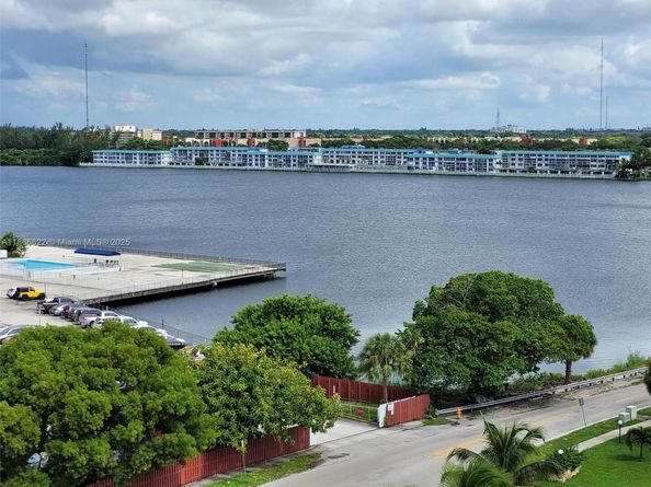 1401 NE Miami Gardens Dr 993, Miami FL 33179