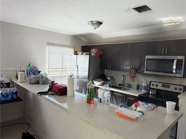 2071 NW 86th St, Miami FL 33147