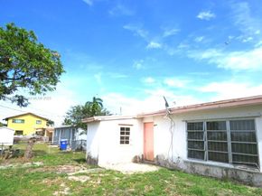 525 NW 16th St, Pompano Beach FL 33060