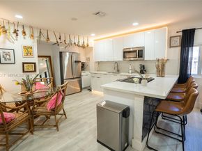 8012 NW 10th Ct, Miami FL 33150