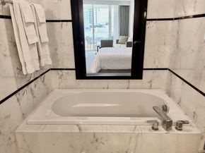 4391 Collins Ave 918, Miami Beach FL 33140