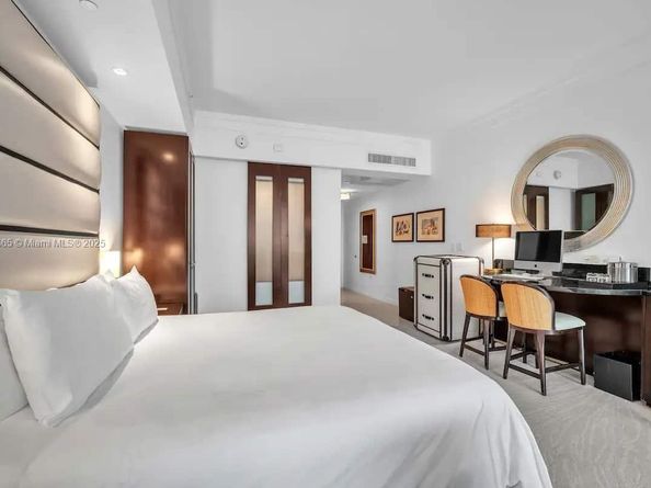 4391 Collins Ave 918, Miami Beach FL 33140
