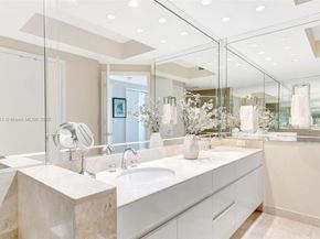 848 Brickell Key Dr 2605, Miami FL 33131