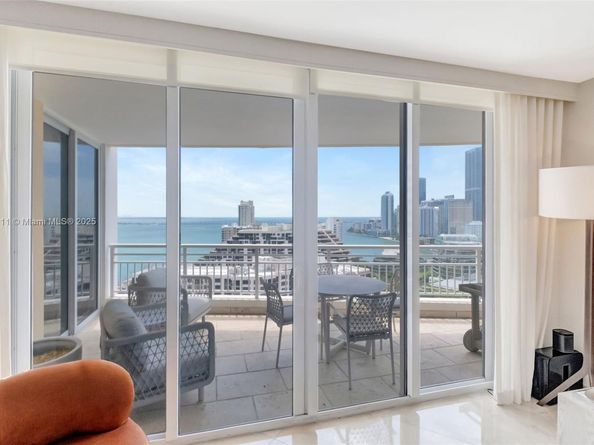 848 Brickell Key Dr 2605, Miami FL 33131