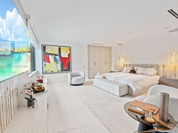 1792 Cleveland Rd, Miami Beach FL 33141