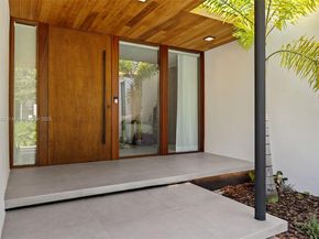 1792 Cleveland Rd, Miami Beach FL 33141