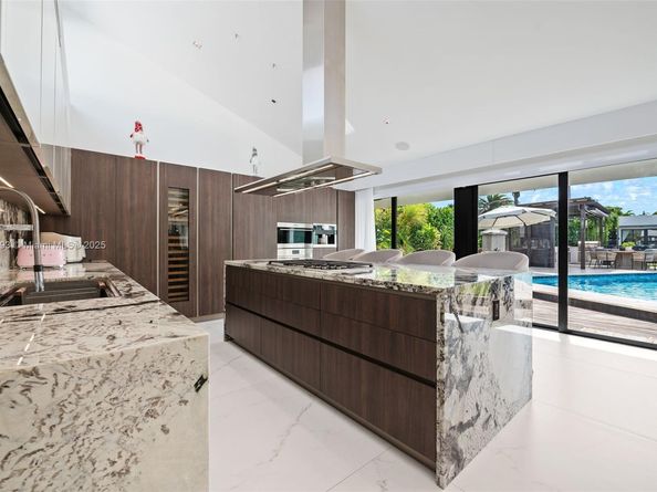 1792 Cleveland Rd, Miami Beach FL 33141