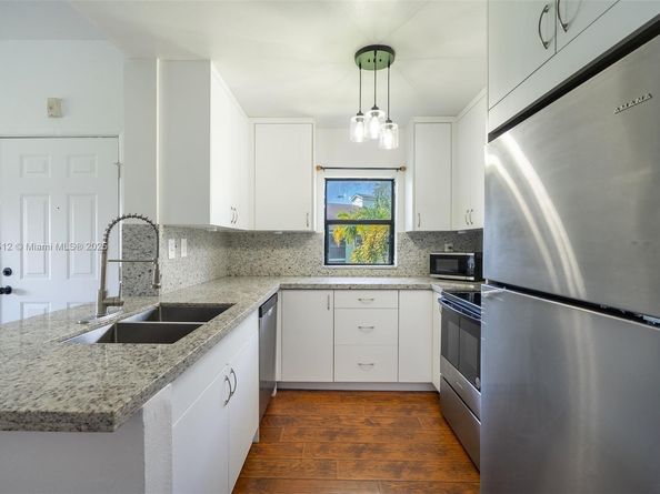 3961 NW 87th Ave 3961, Sunrise FL 33351