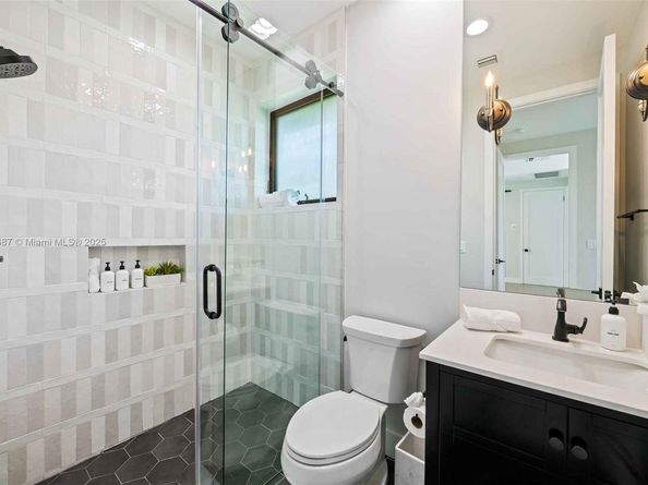 3400 NE 25th St, Fort Lauderdale FL 33305
