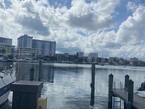 2420 Diana Dr 208, Hallandale Beach FL 33009