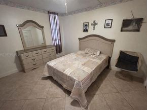 6800 Cypress Rd 207, Plantation FL 33317