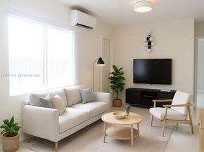 612 NW 10th Ter, Fort Lauderdale FL 33311