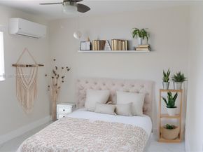 612 NW 10th Ter, Fort Lauderdale FL 33311