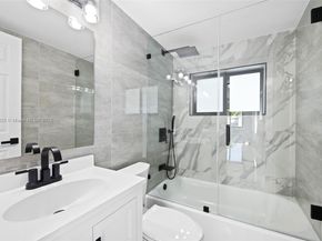 721 SW 5th Ct, Hallandale Beach FL 33009