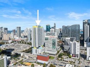 185 SW 7th St 3111, Miami FL 33130