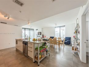 185 SW 7th St 3111, Miami FL 33130
