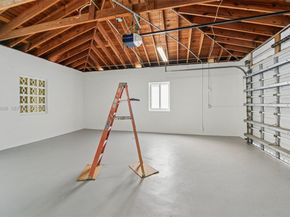 140 NE 161st St, Miami FL 33162