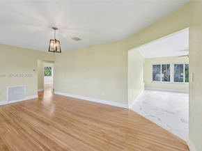 140 NE 161st St, Miami FL 33162