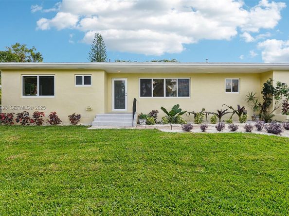 140 NE 161st St, Miami FL 33162