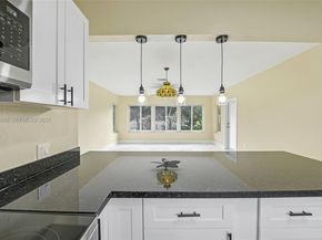 140 NE 161st St, Miami FL 33162