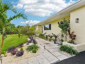 140 NE 161st St, Miami FL 33162