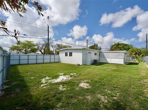 10381 SW 32nd St, Miami FL 33165