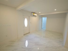 10381 SW 32nd St, Miami FL 33165