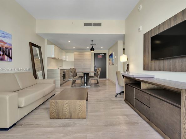 777 N Ocean Dr N503, Hollywood FL 33019