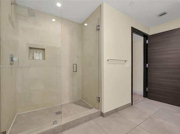 777 N Ocean Dr N503, Hollywood FL 33019