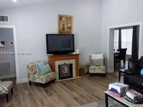 8320 NW 10 Ave, Miami FL 33150