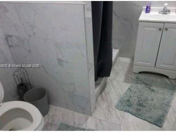 8320 NW 10 Ave, Miami FL 33150