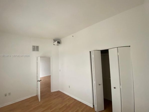 10 SW South River Dr 802, Miami FL 33130