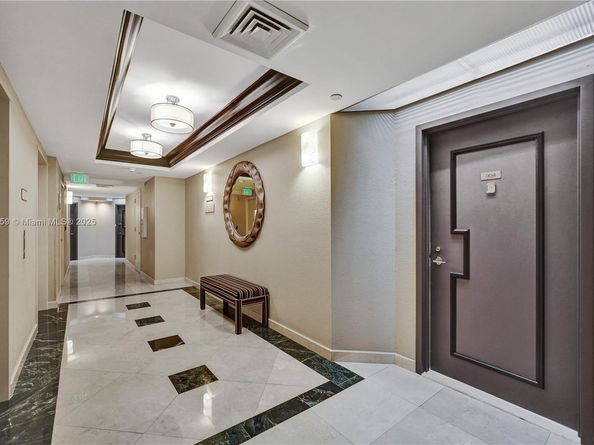 3600 Yacht Club Dr 904, Aventura FL 33180