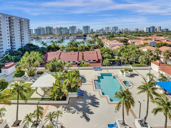 3600 Yacht Club Dr 904, Aventura FL 33180