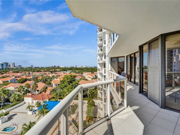 3600 Yacht Club Dr 904, Aventura FL 33180