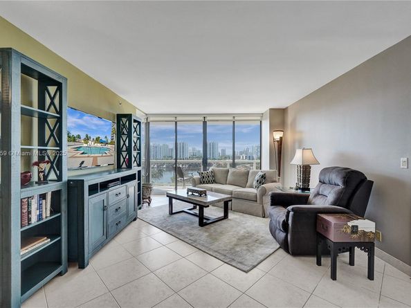 3600 Yacht Club Dr 904, Aventura FL 33180