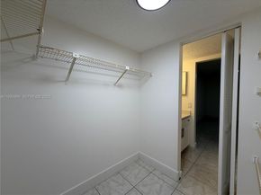 400 Commodore Dr 101, Plantation FL 33325
