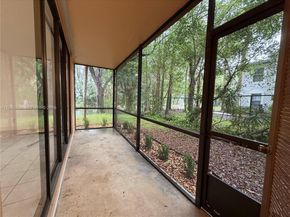 400 Commodore Dr 101, Plantation FL 33325