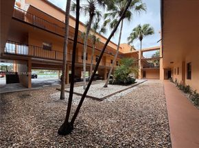 400 Commodore Dr 101, Plantation FL 33325