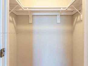 6600 Cypress Rd 406, Plantation FL 33317