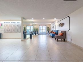 6600 Cypress Rd 406, Plantation FL 33317