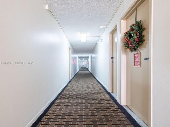 6600 Cypress Rd 406, Plantation FL 33317