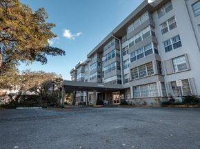 6600 Cypress Rd 406, Plantation FL 33317