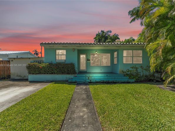 1146 Polk St, Hollywood FL 33019