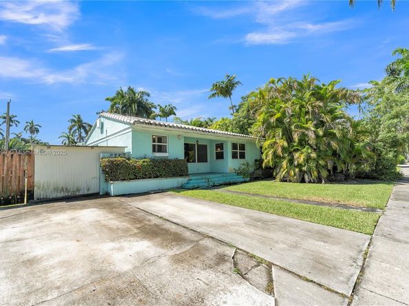 1146 Polk St, Hollywood FL 33019