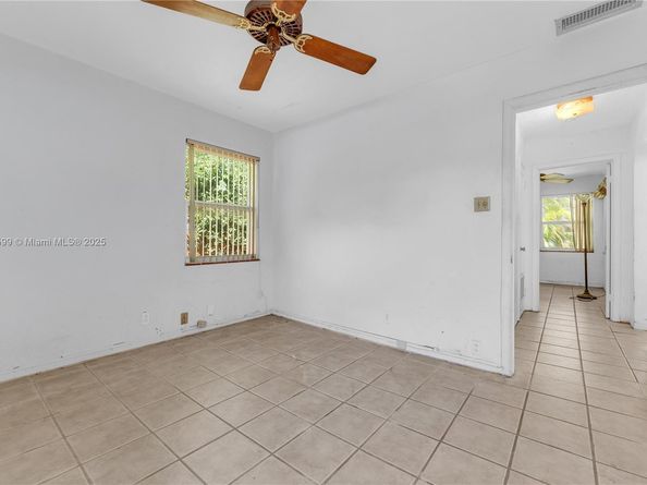 1146 Polk St, Hollywood FL 33019