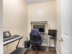 1884 SE 19th St, Homestead FL 33035