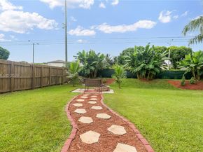 1884 SE 19th St, Homestead FL 33035