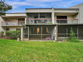 6483 Racquet Club Dr 22, Lauderhill FL 33319